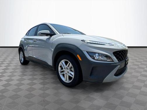 2023 Hyundai KONA SE