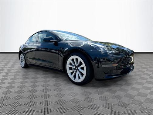 2022 Tesla Model 3 Standard Range