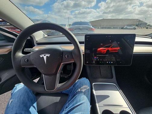 2022 Tesla Model 3 Standard Range