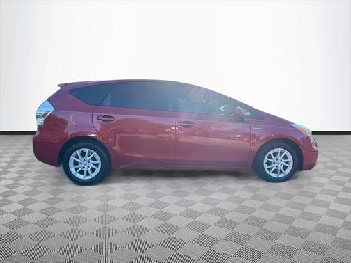 2014 Toyota Prius v Two