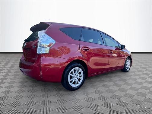2014 Toyota Prius v Two