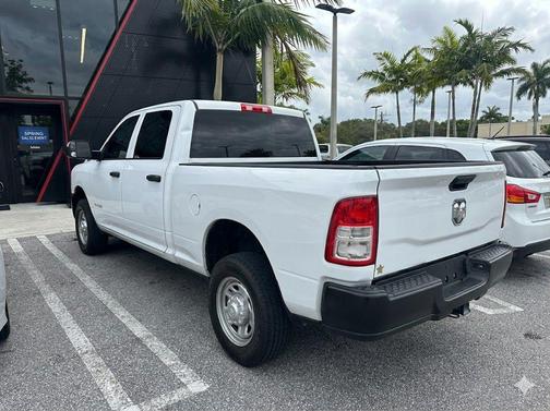 Bright White Clearcoat 2020 RAM 2500 Tradesman Crew Cab 4x2 6'4' Box