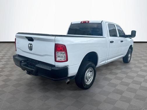 Bright White Clearcoat 2020 RAM 2500 Tradesman Crew Cab 4x2 6'4' Box