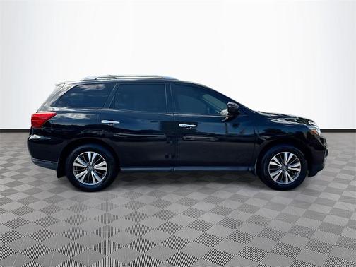 2020 Nissan Pathfinder S 2WD
