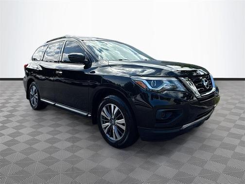 2020 Nissan Pathfinder S 2WD