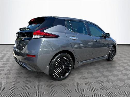 2023 Nissan Leaf SV PLUS 60 kWh