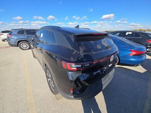 2023 Volkswagen ID.4 Pro