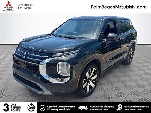 Black Diamond 2025 Mitsubishi Outlander SE