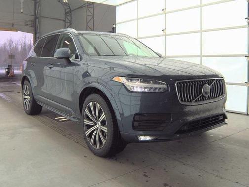 2020 Volvo XC90 T5 Momentum