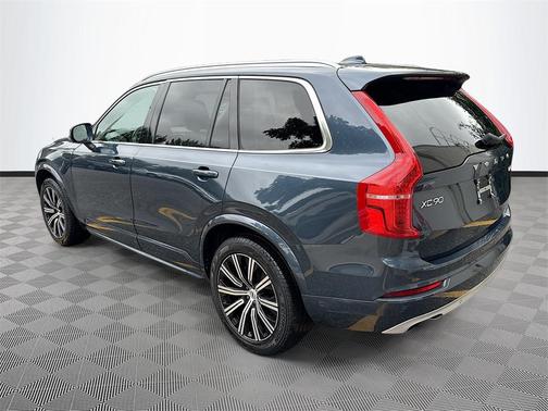 2020 Volvo XC90 T5 Momentum