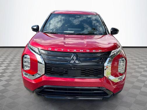 Red Diamond 2026 Mitsubishi Outlander LE