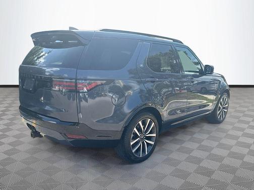 Gray 2024 Land Rover Discovery P360 Dynamic SE