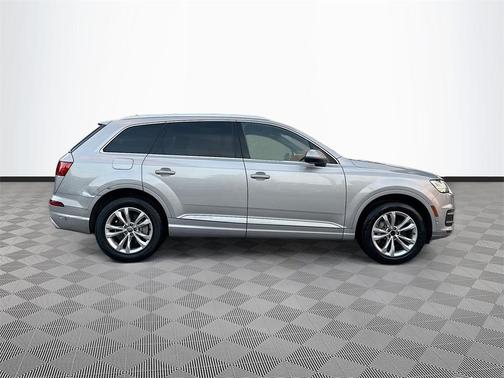 2019 Audi Q7 45 Premium Plus