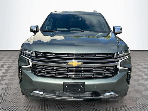 Silver Sage Metallic 2024 Chevrolet Suburban Premier