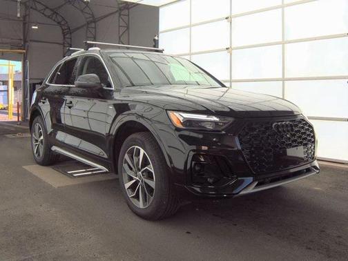 2022 Audi Q5 45 S line Premium Plus