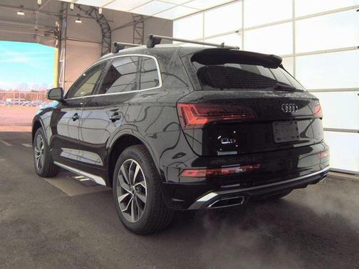 2022 Audi Q5 45 S line Premium Plus