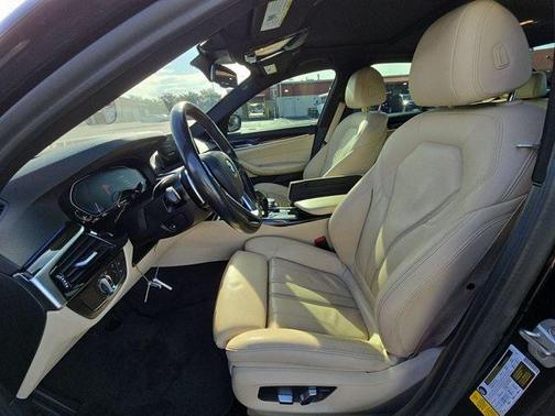 2020 BMW 530 530i