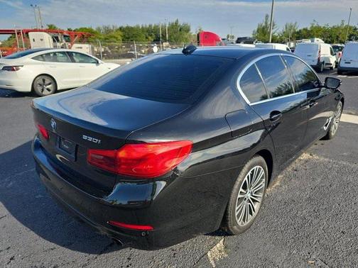 2020 BMW 530 530i