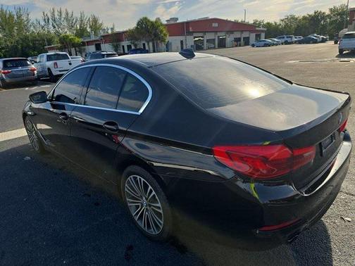 2020 BMW 530 530i