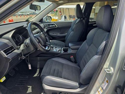 2024 Mitsubishi Outlander SE 2.5 2WD
