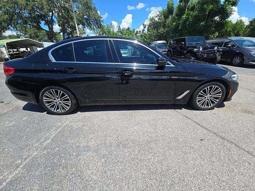 2020 BMW 530 530i