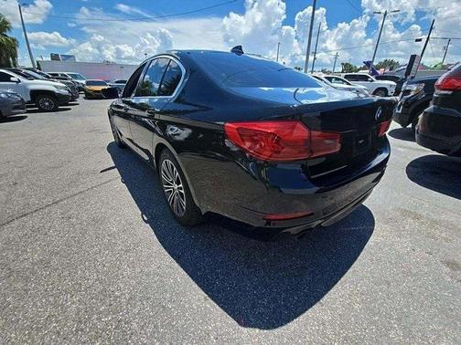 2020 BMW 530 530i