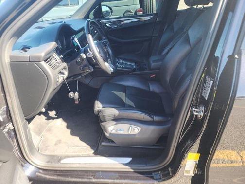 2021 Porsche Macan S