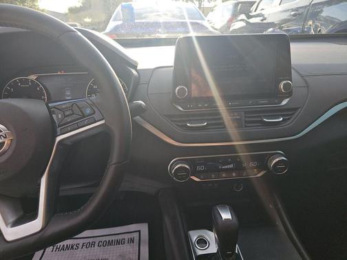 Brilliant Silver Metallic 2019 Nissan Altima 2.5 SV