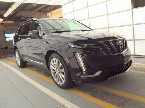 Stellar Black Metallic 2024 Cadillac XT6 Premium Luxury AWD