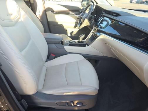 Stellar Black Metallic 2024 Cadillac XT6 Premium Luxury AWD