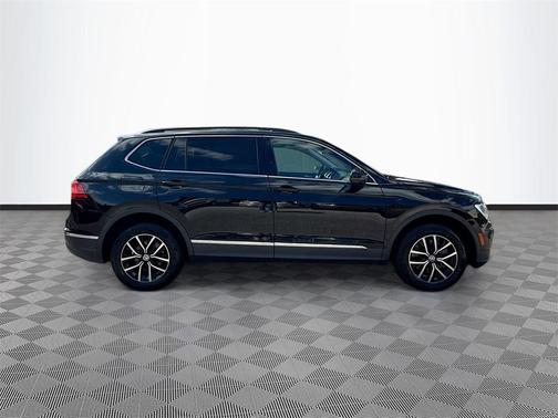 2021 Volkswagen Tiguan 2.0T SE R-Line Black