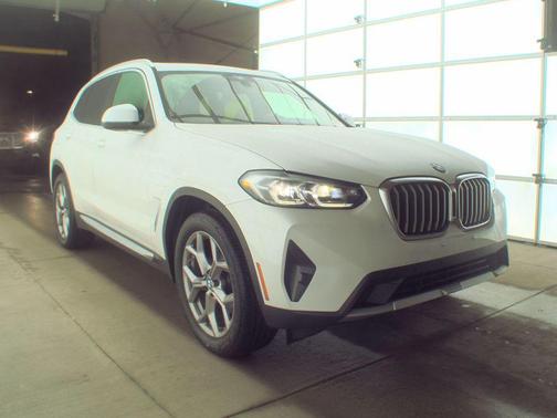 White 2023 BMW X3 xDrive30i