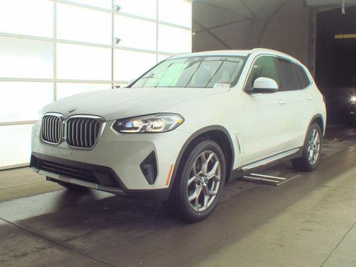 White 2023 BMW X3 xDrive30i