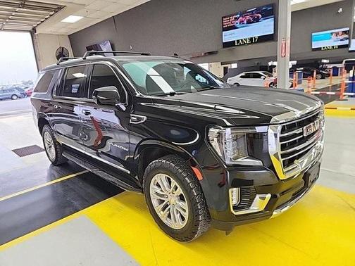 2022 GMC Yukon XL SLT