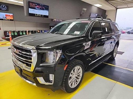 2022 GMC Yukon XL SLT