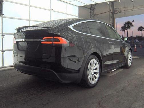 2017 Tesla Model X 75D