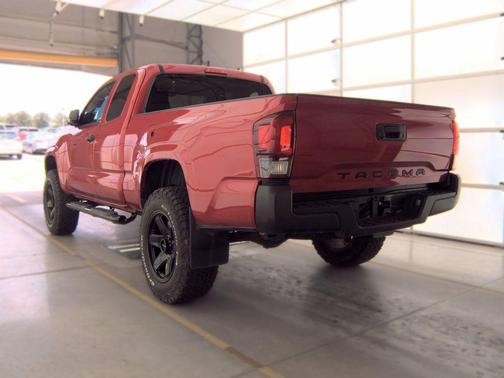 Barcelona Red Metallic 2022 Toyota Tacoma SR