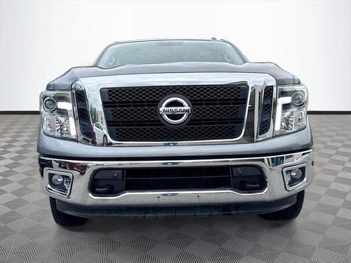 2018 Nissan Titan SL