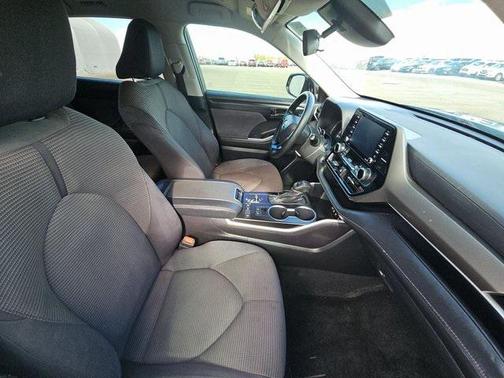 2021 Toyota Highlander L