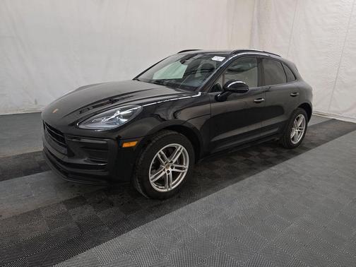 Black 2022 Porsche Macan Macan