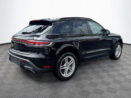 Black 2022 Porsche Macan Macan