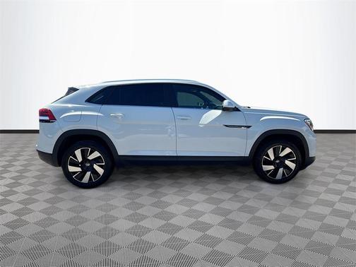2024 Volkswagen Atlas Cross Sport 2.0T SE w/Technology 4MOTION