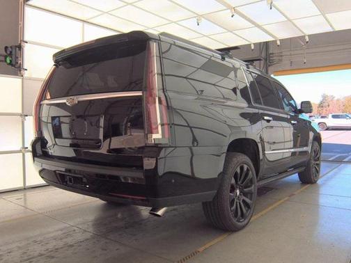 2018 Cadillac Escalade ESV Platinum