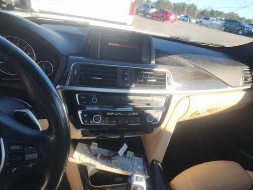 2018 BMW 330e iPerformance