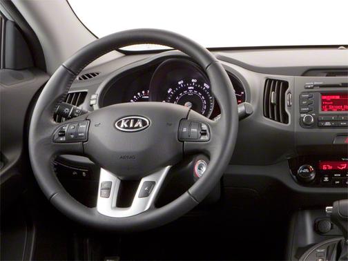 Bright Silver 2013 Kia Sportage LX