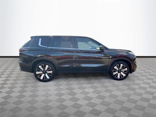 2025 Mitsubishi Outlander SE 2.5 2WD