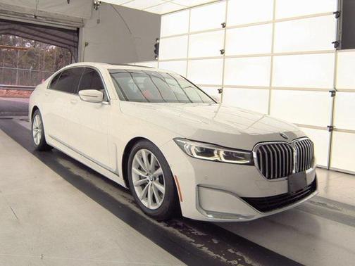 2021 BMW 740 740i
