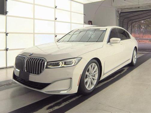 2021 BMW 740 740i