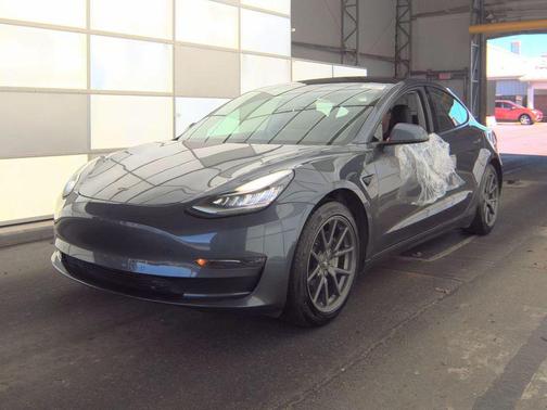 Gray 2018 Tesla Model 3 Long Range