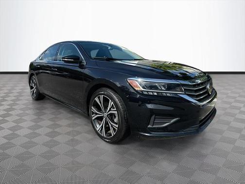 2022 Volkswagen Passat 2.0T SE